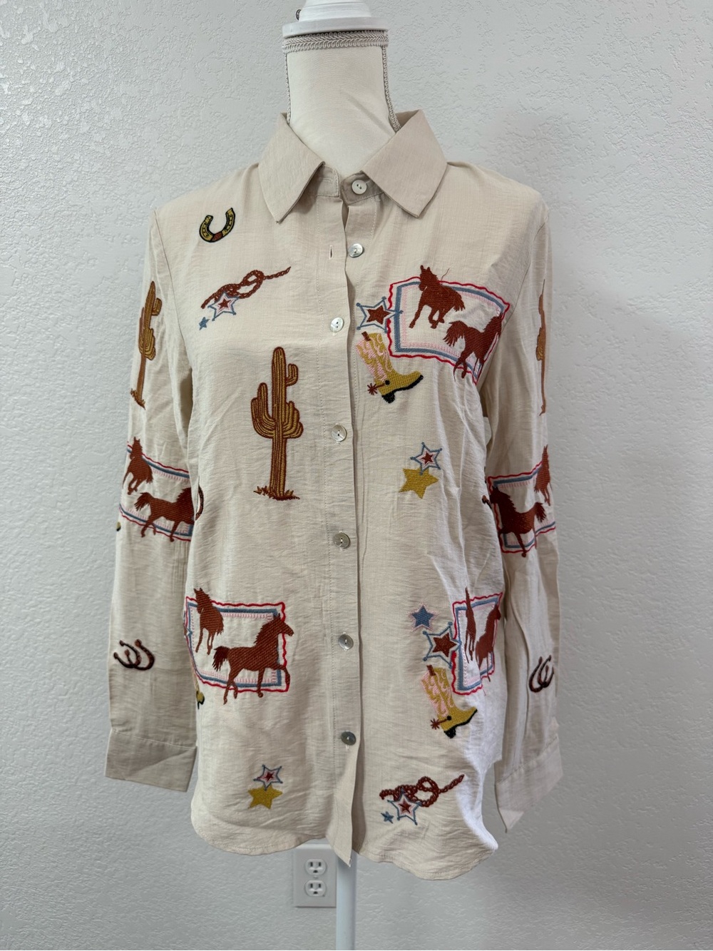 BLUE B. Western Embroidered Button-Up Collared Woven Shirt Beige S Rayon Nylon